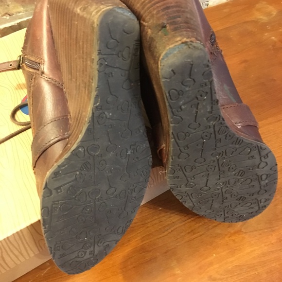 Beautiful Fossil Wedge Heeled Bootie - Picture 5 of 6